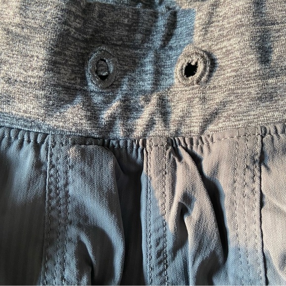 Ivivva live to move crops slate size 14 - Picture 8 of 8